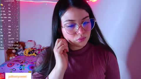 Juliana online show from February 17, 3:27 am