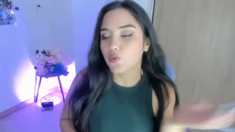 Snapshot of juli_santos_22 chatting on September 21, 4:44 pm juli_santos_22 online show from September 21, 4:44 pm