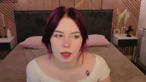 Julia online show from April 19, 1:06 am