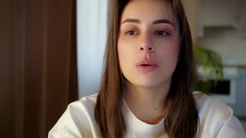 Molly online show from March 26, 3:06 pm