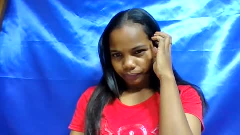 juliah02 online show from June 18, 6:52 am