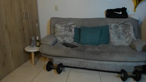 julian_wallace online show from November 28, 6:37 pm