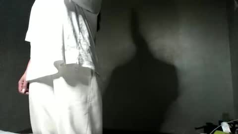 julianagold1 online show from March 14, 5:28 pm