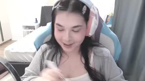 MIa online show from June 14, 9:22 am