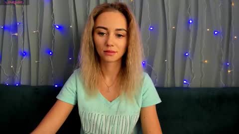 Snapshot of juliastar41 chatting on October 22, 3:21 am Yulya online show from October 22, 3:21 am