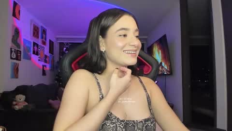 Jeimy Help me to reach 100 thumbs up online show from January 17, 1:59 am