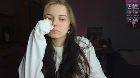 julidropp online show from January 29, 4:52 pm