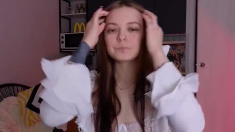 julidropp online show from December 1, 6:17 pm