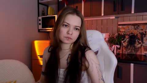 julidropp online show from February 27, 6:33 pm