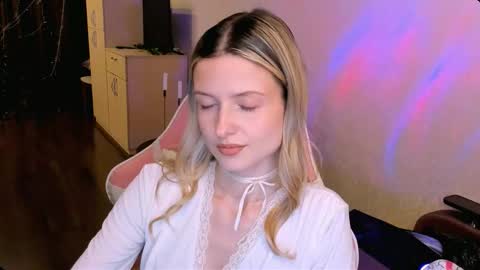 Julie online show from January 7, 2:55 pm