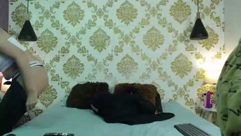 Julie and Tommy.  online show from January 5, 3:11 am