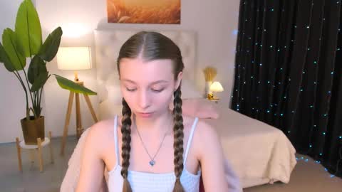 juliedaniel online show from April 15, 8:50 am