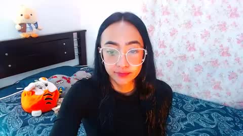 julieta art1 online show from January 15, 1:56 am