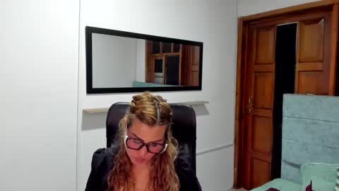 julieta_star69 online show from March 5, 11:14 pm