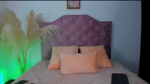 Julieth Gomez online show from October 17, 2:59 am