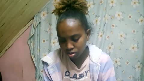 juliette9794 online show from September 17, 2:04 am