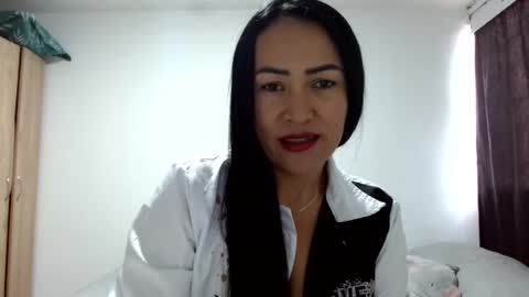 juliette_mur0 online show from July 21, 6:10 pm