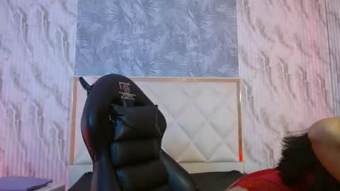 juliieta_tay online show from June 9, 3:17 am