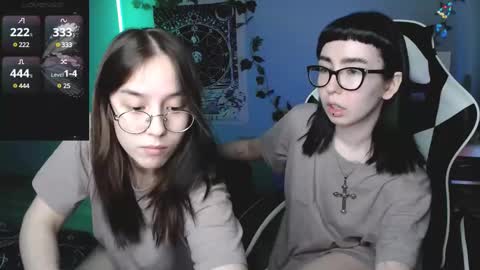 Snapshot of julscinamon chatting on February 25, 7:38 pm Baroness Von Cringe online show from February 25, 7:38 pm