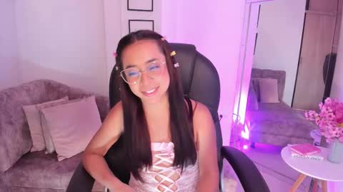 July Adams online show from November 13, 4:15 am