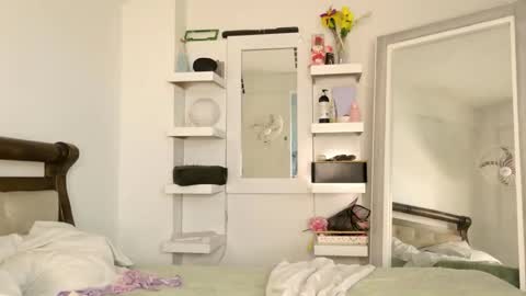 jessica online show from April 13, 3:49 pm