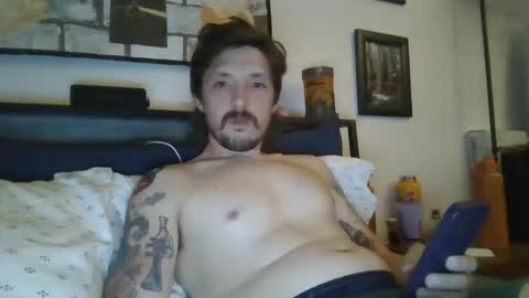 junglemanpat online show from April 1, 3:18 am