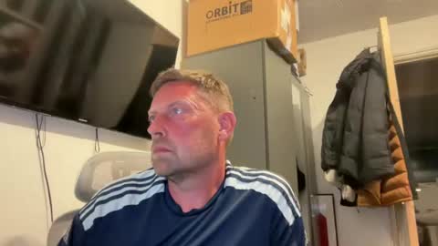 Junky online show from June 28, 9:33 pm
