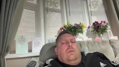 Junky online show from February 4, 5:01 pm