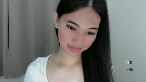Snapshot of juny_lanyy chatting on February 12, 6:30 pm Julia online show from February 12, 6:30 pm