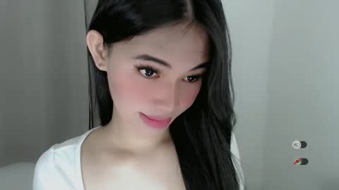 Snapshot of juny_lanyy chatting on February 19, 11:17 am Julia online show from February 19, 11:17 am