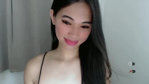 Snapshot of juny_lanyy chatting on February 14, 9:03 am Julia online show from February 14, 9:03 am