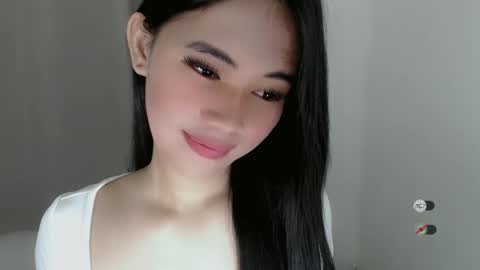 Snapshot of juny_lanyy chatting on February 24, 12:05 pm Julia online show from February 24, 12:05 pm