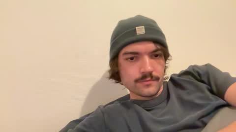 just_a_guy_with_a_big_cock online show from January 7, 10:15 pm