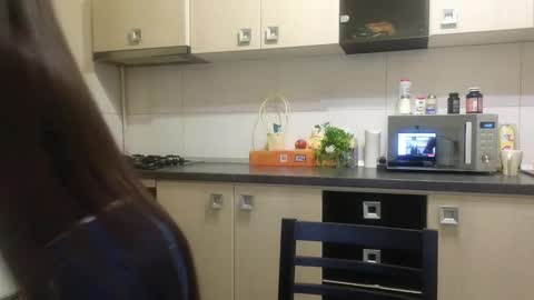 JustAnne online show from November 7, 2:36 am