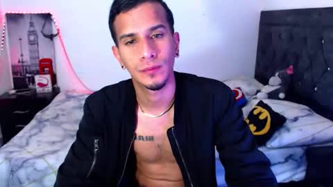 Snapshot of justin_melendez chatting on September 30, 11:32 am JUSTIN online show from September 30, 11:32 am