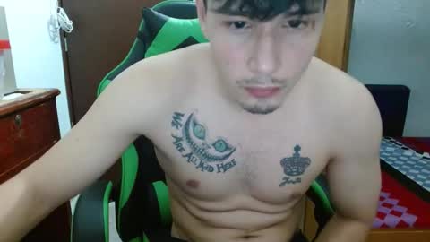 Snapshot of justin_taylor02 chatting on September 30, 10:53 pm justin_taylor02 online show from September 30, 10:53 pm