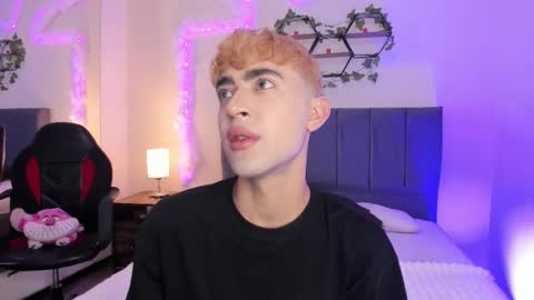 Justin online show from October 28, 11:33 am