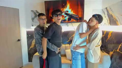justingtime21 online show from June 23, 5:37 am