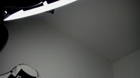 justinmorre online show from March 11, 11:04 pm