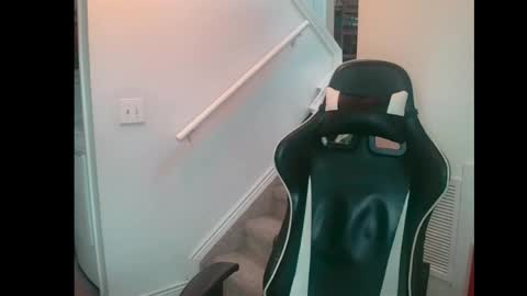 justintym69 online show from March 31, 9:37 pm