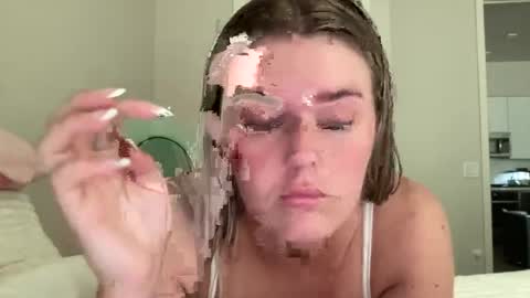 Lacie online show from August 2, 1:40 am