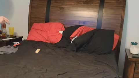 Riley and Jeff online show from February 5, 7:20 pm