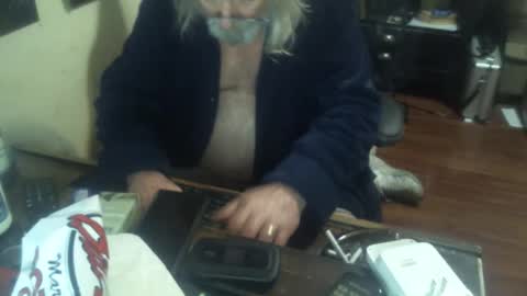 justmeohio online show from February 17, 2:10 am