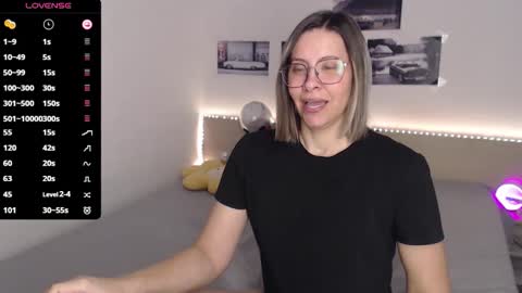 Julie online show from January 18, 6:00 am