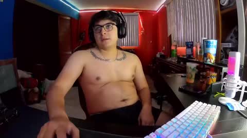 justsky117 online show from December 20, 5:08 pm