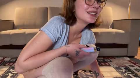 KITTY AND NICK Broadcast start time 10 am and 10 pm Moscow time online show from November 4, 1:29 am