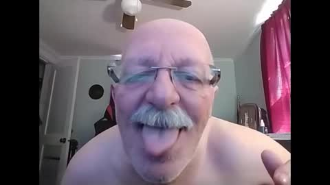 Snapshot of kabriggs136 chatting on October 23, 6:42 pm kabriggs136 online show from October 23, 6:42 pm