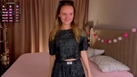 Kate online show from June 10, 6:29 pm