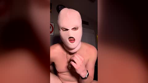 kadevoss_ online show from April 19, 8:26 am