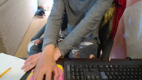 kael_art_d online show from March 12, 4:35 pm